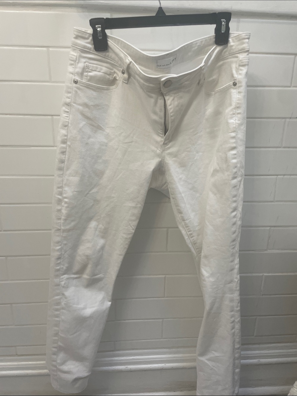 LOFT White Skinny Jeans - Classic Five-Pocket Style
